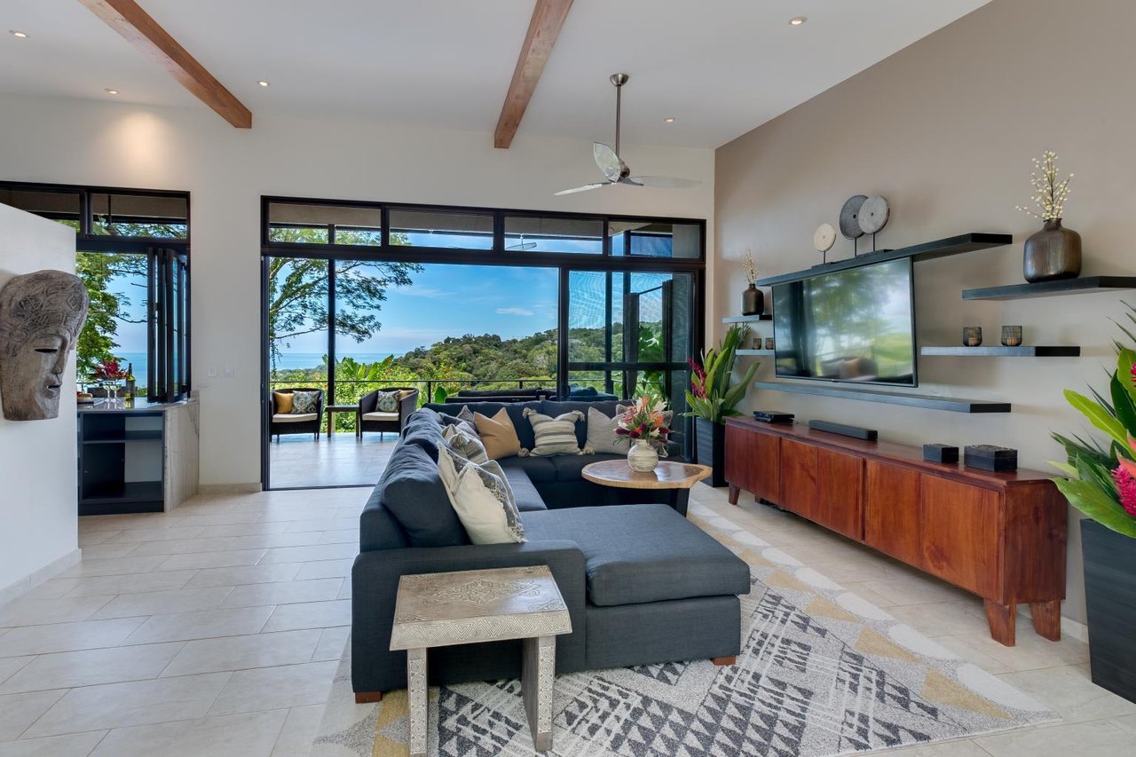 Villa Santo Vida, 4 Bed, Ocean View