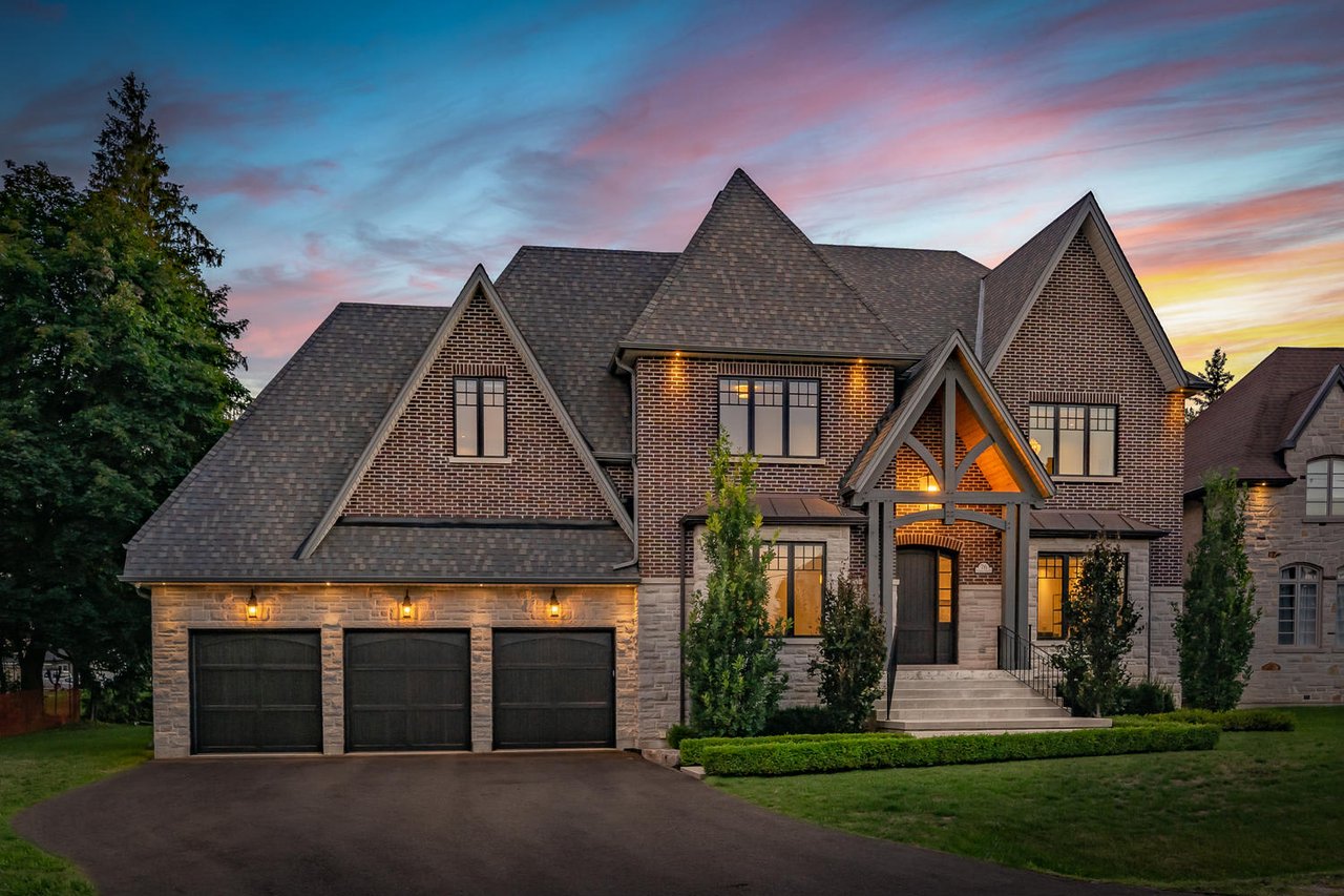 76 Lynwood Crescent