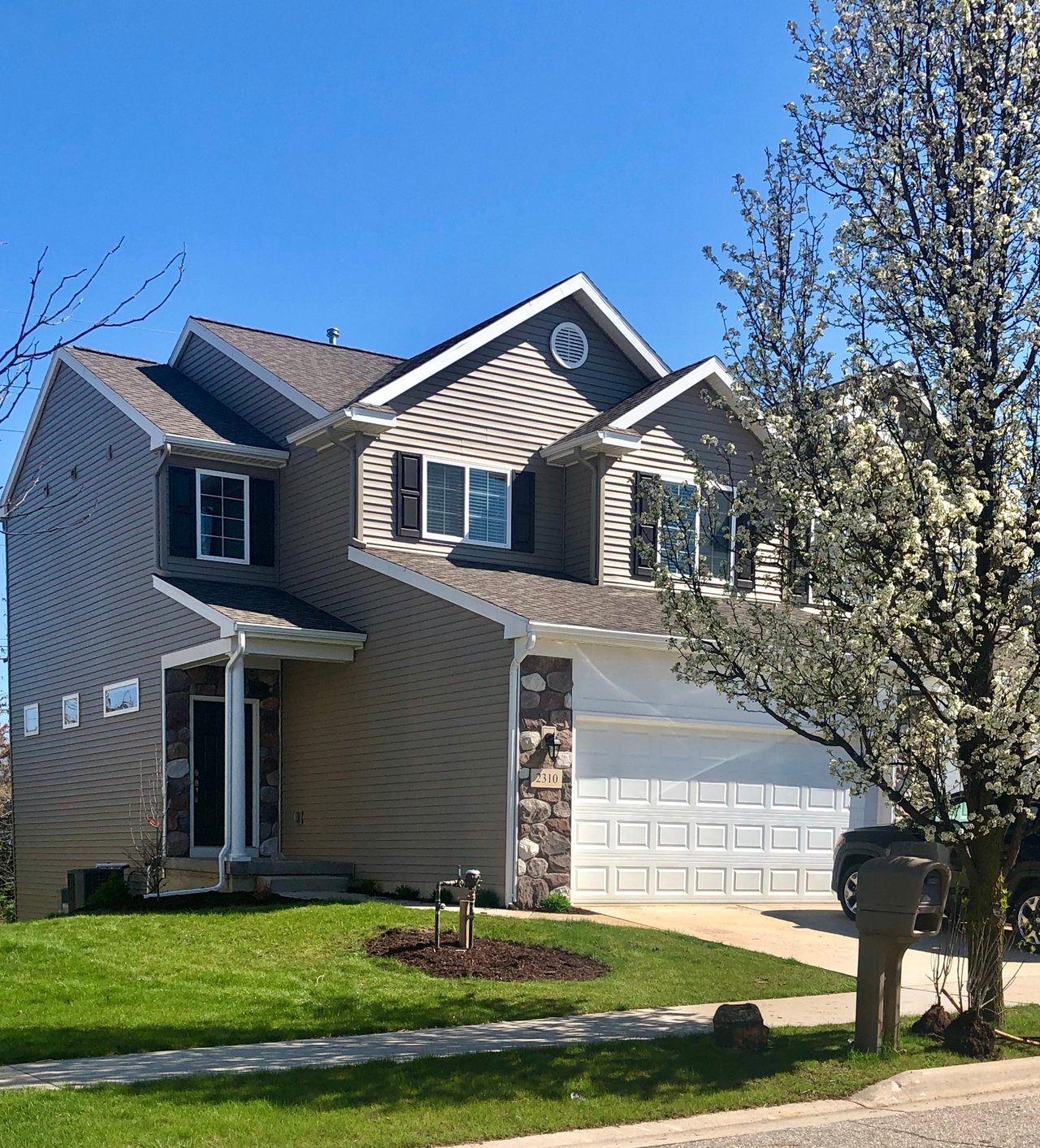2310 Fieldstone Dr