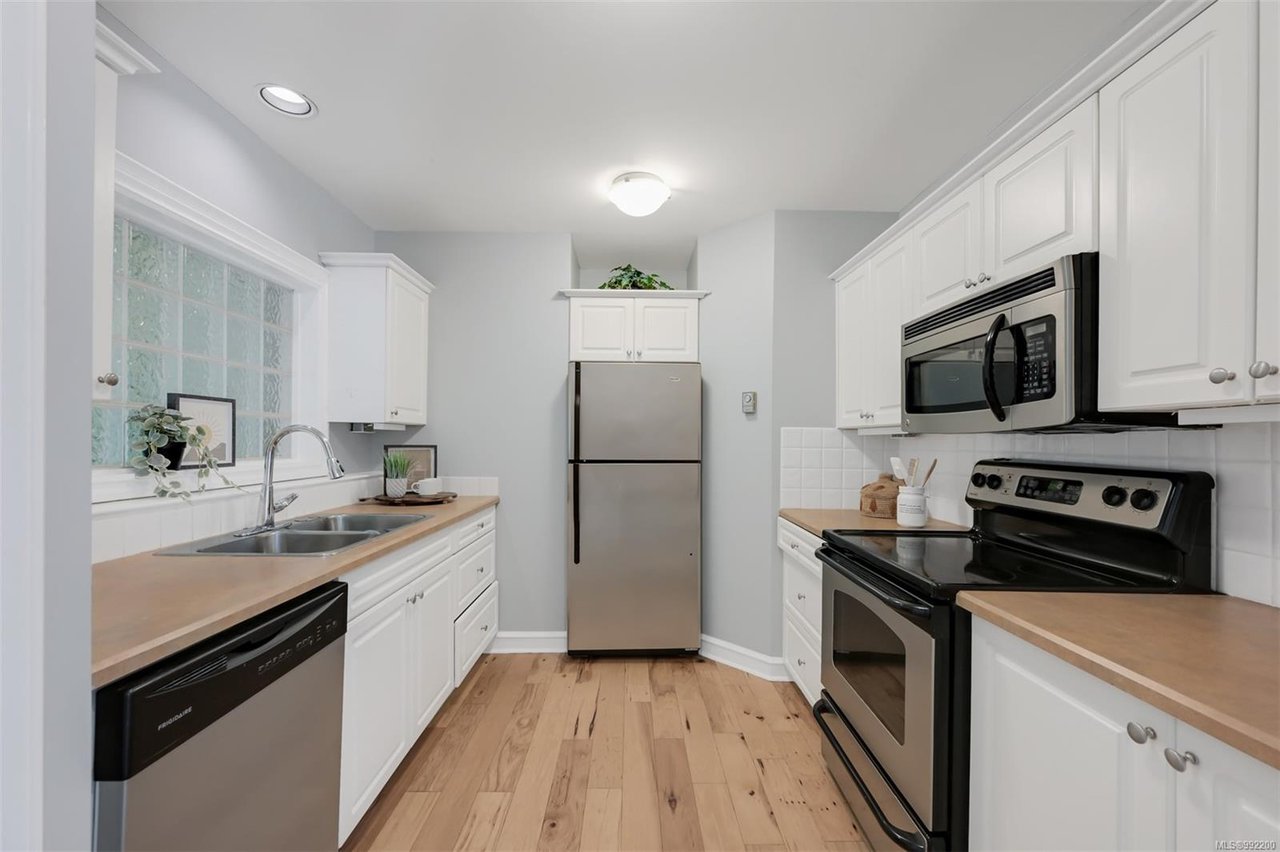 D-142 St. Lawrence St