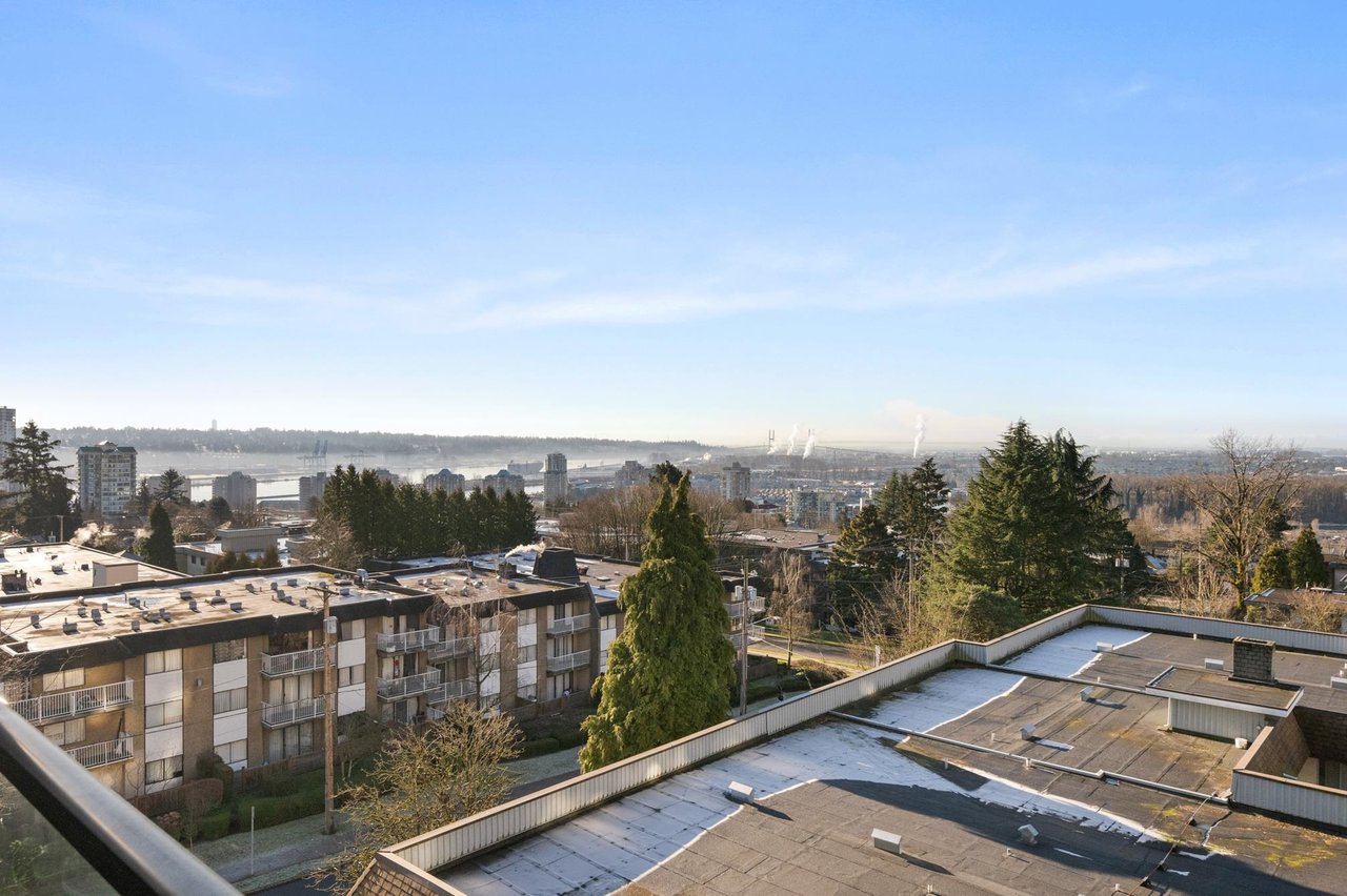 508-809 Fourth Ave