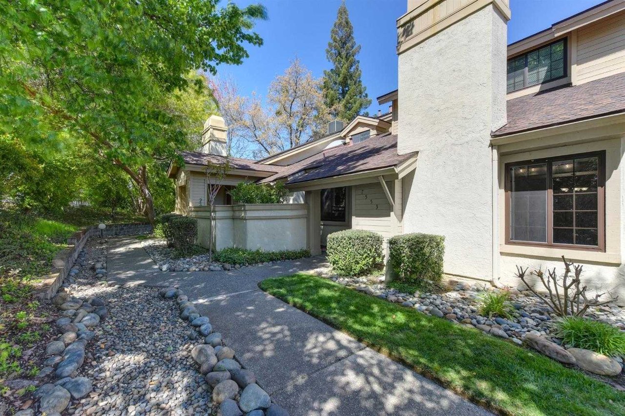 7553 Creekridge Lane