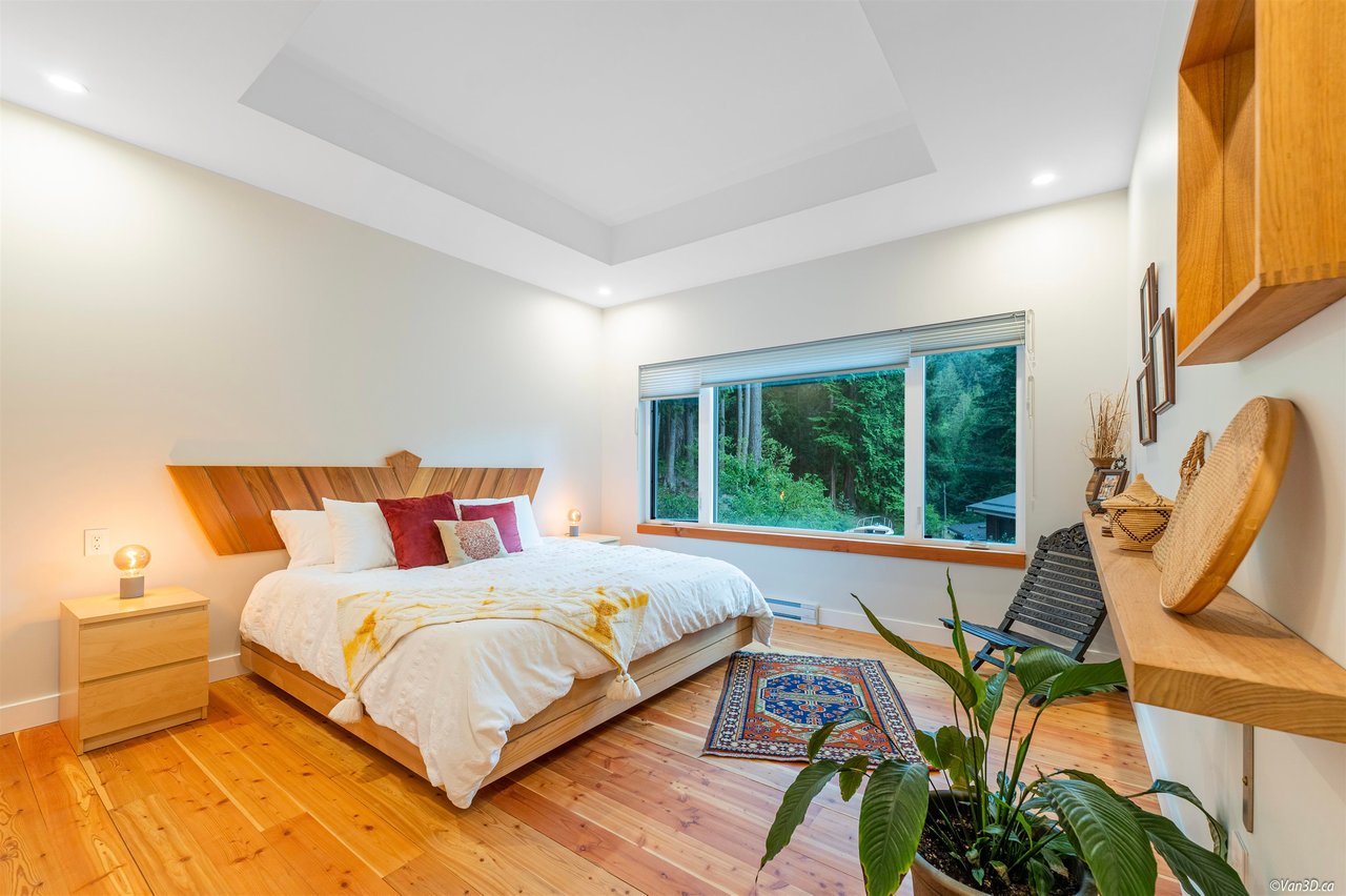 731 Grafton Rd