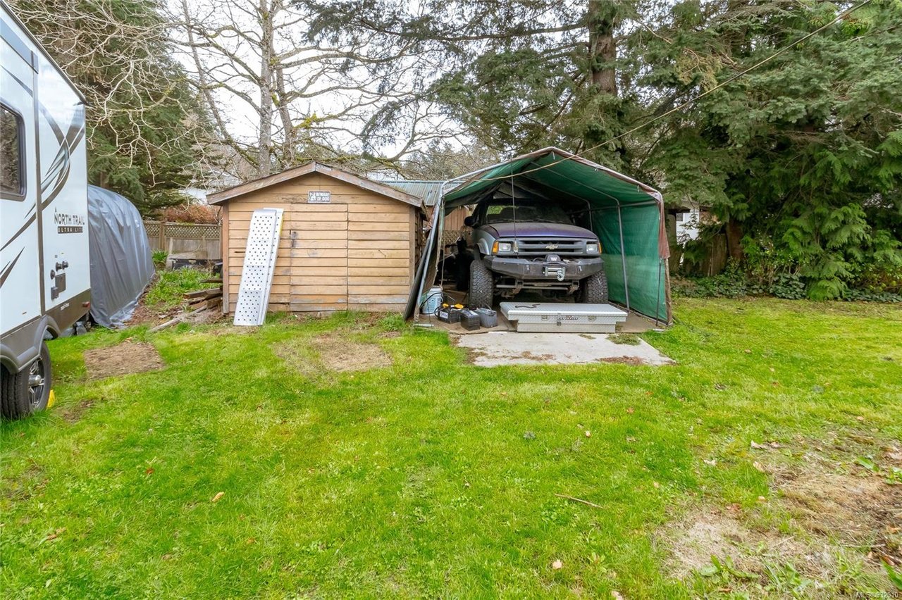 2838 Acacia Dr