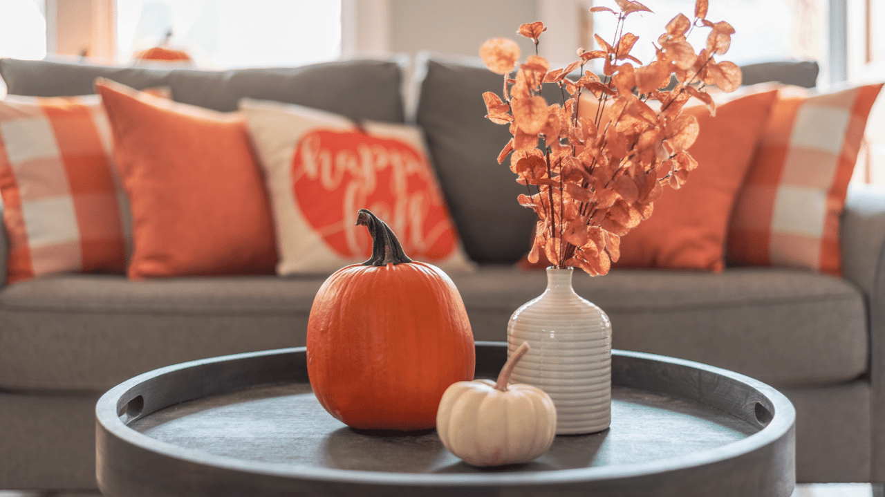 Pros and Cons of Selling Your Home in the Fall