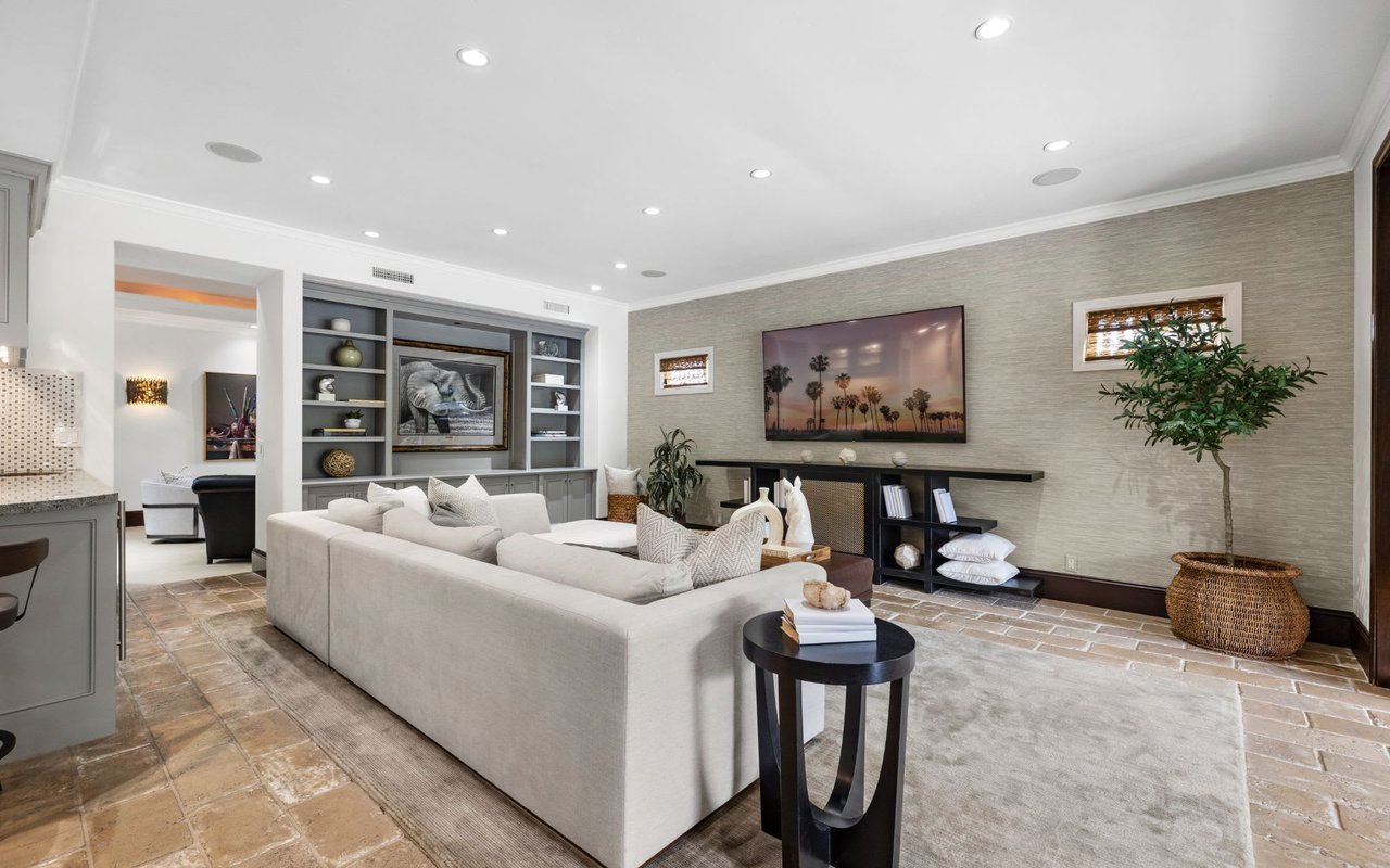 1218 Sand Key