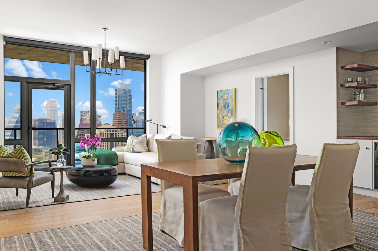 70 Rainey St. #2704