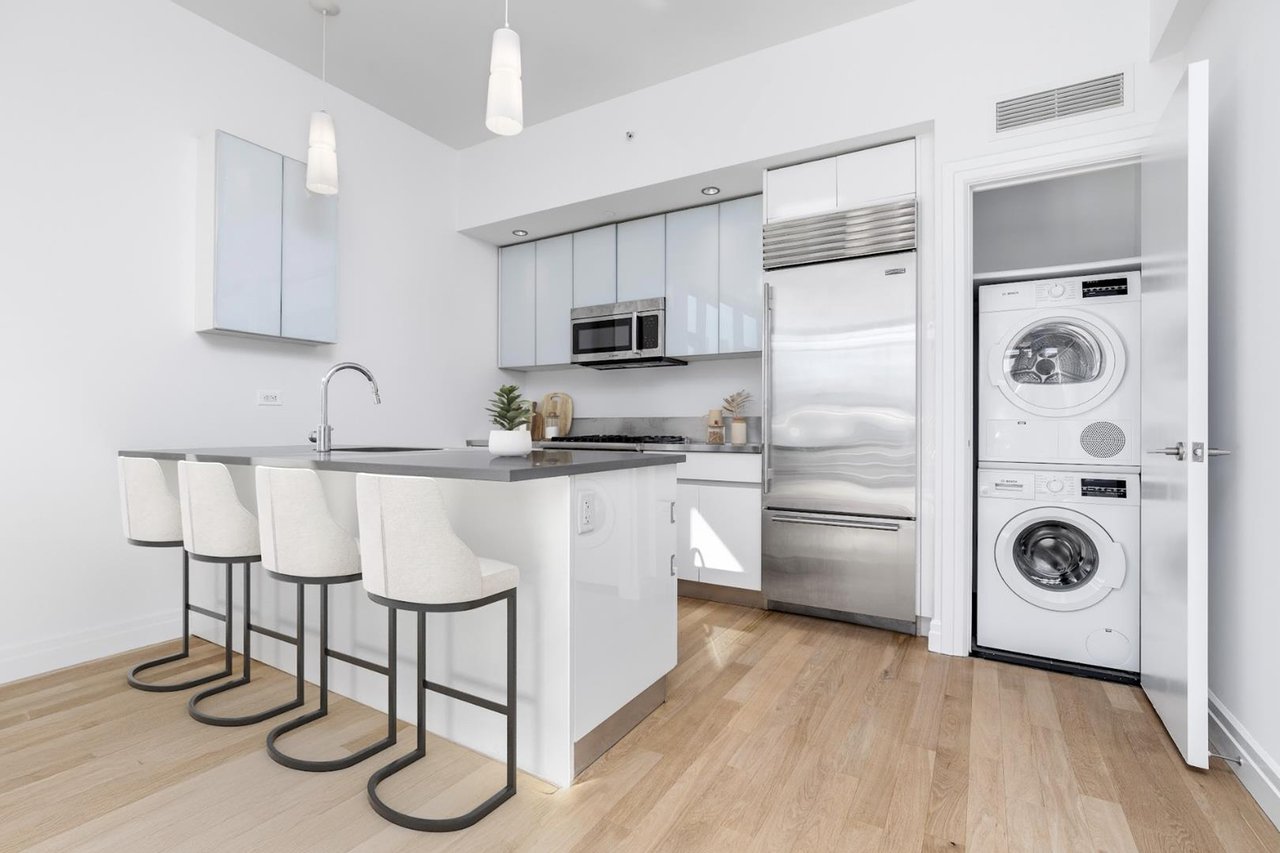 554 West 54th Street, Apt 24-R