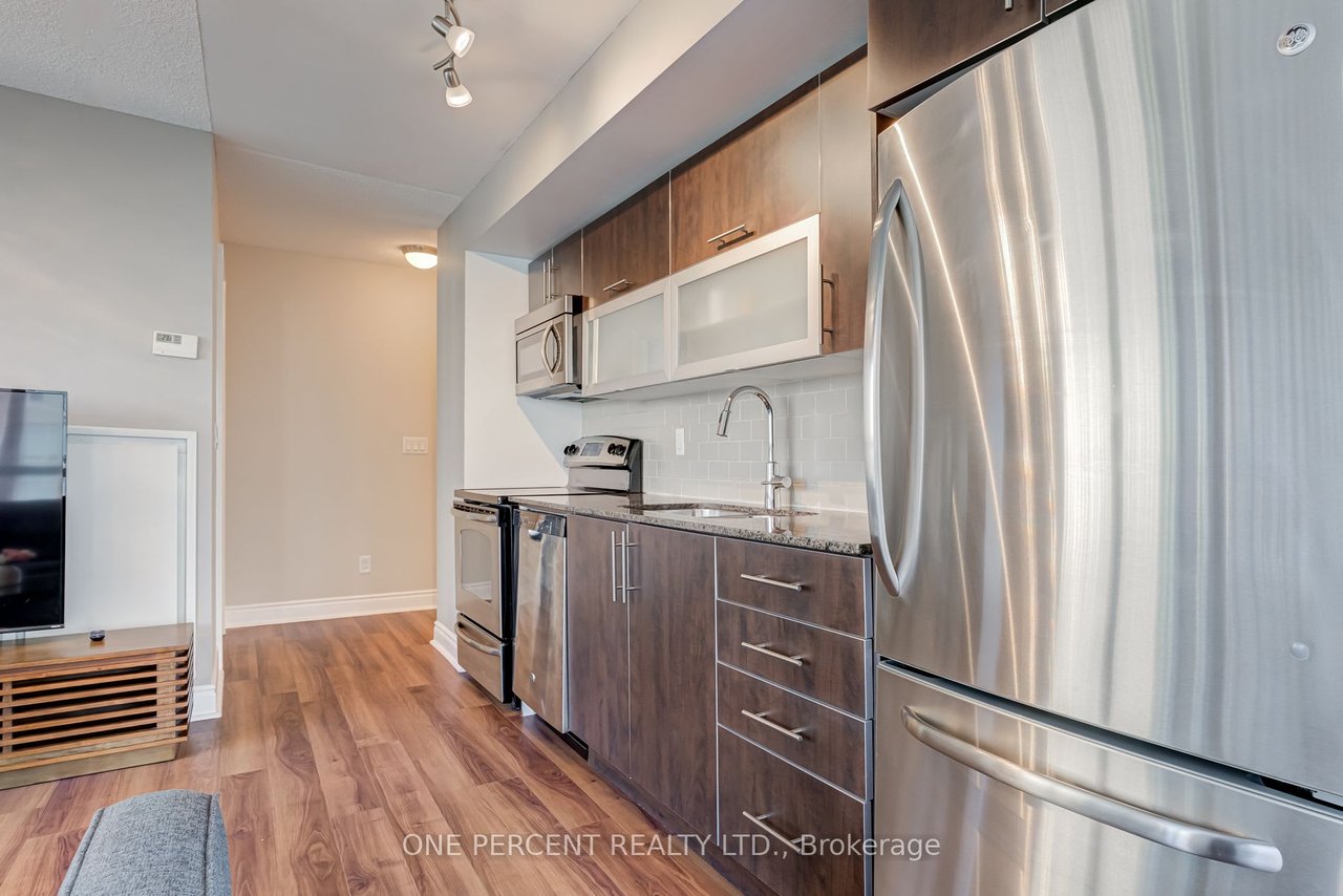 28 Ted Rogers Way 1109