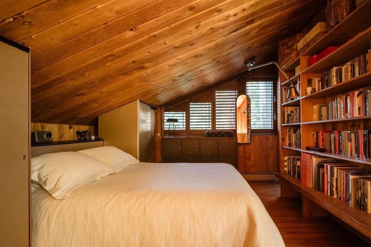 5757 Telegraph Trail, West Vancouver