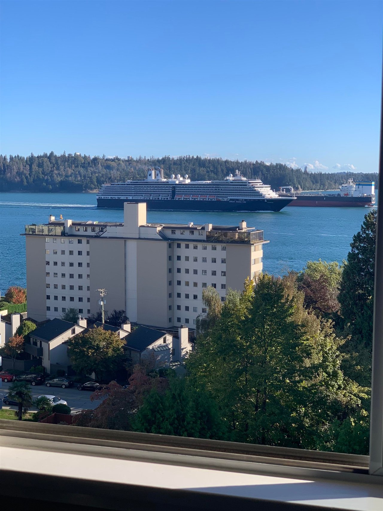 902-1930 Marine Dr
