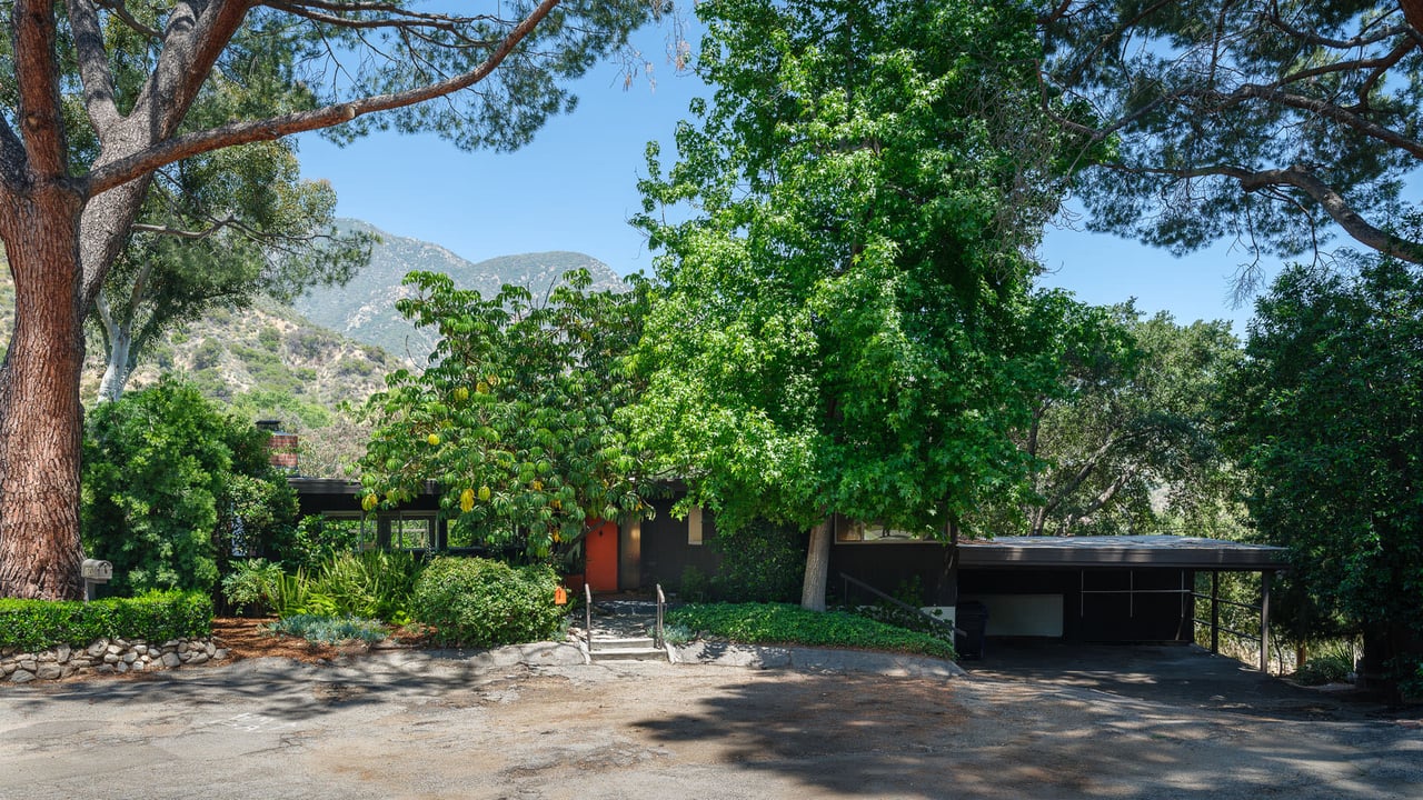 This $1.2M Mid-Century Home Embraces the Majesty of the San Gabriel Mountains