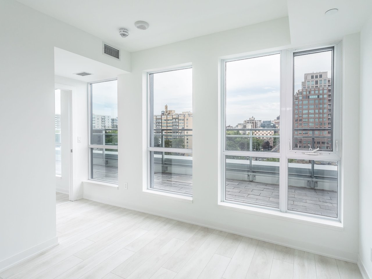 SOUTH HILL TERRACE SUITE