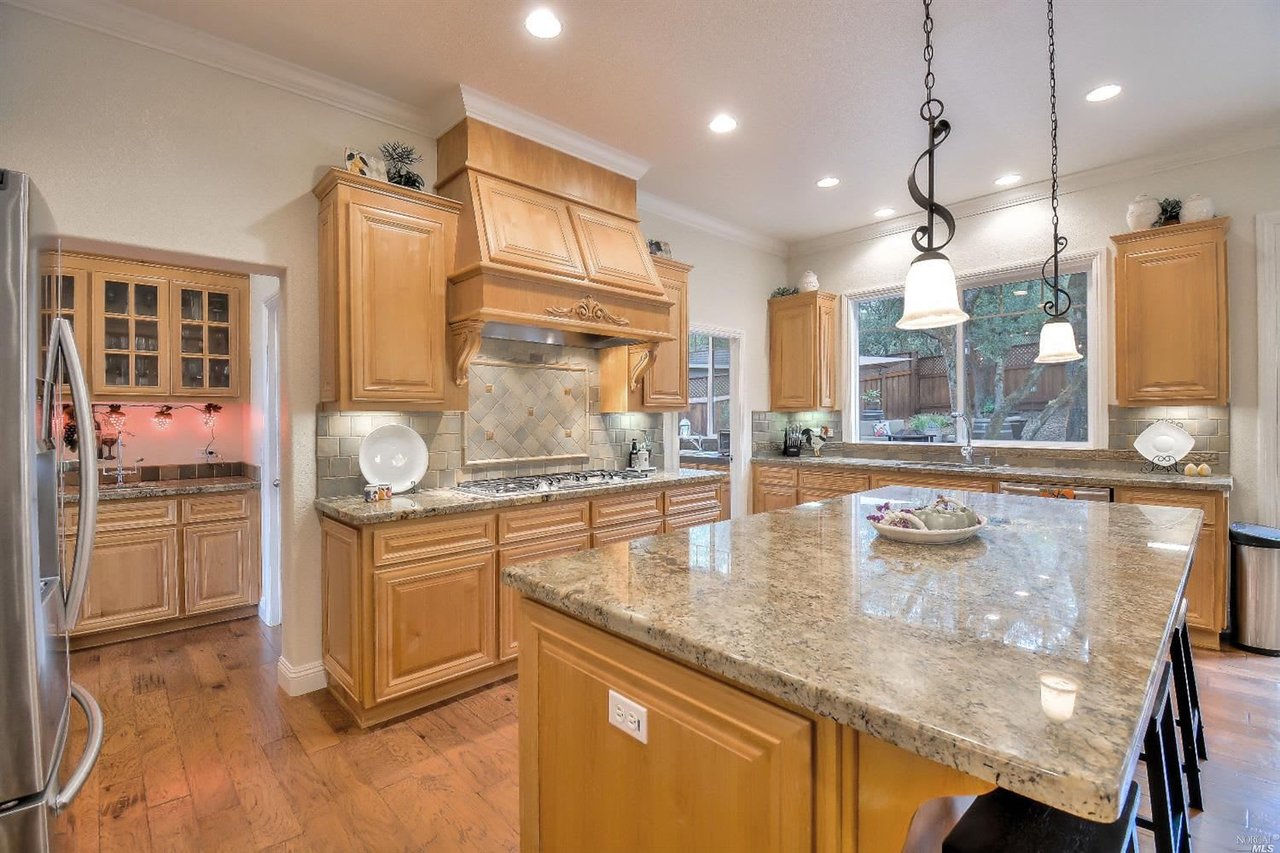 824 Olive Glen Ct