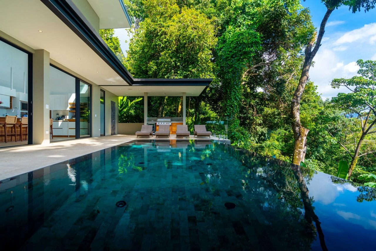 Whale Tail View Ridgetop Home, Uvita, Puntarenas