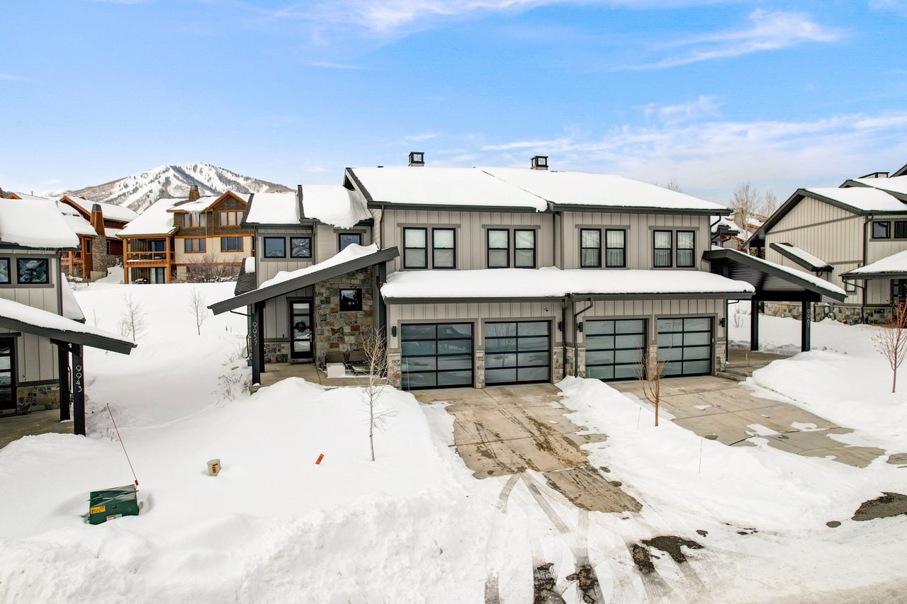 9957 N Meer Circle