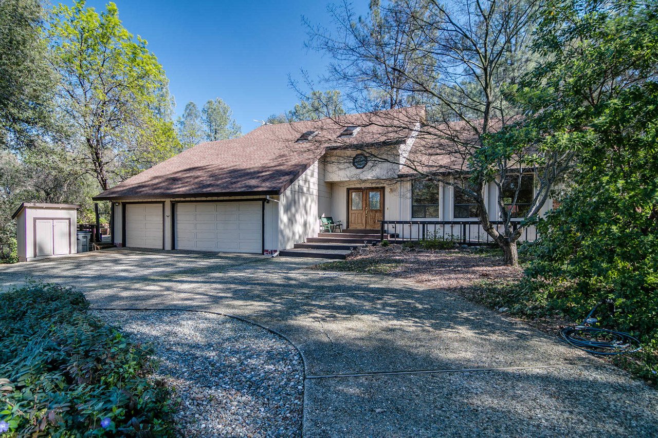 9027 Simmons Road