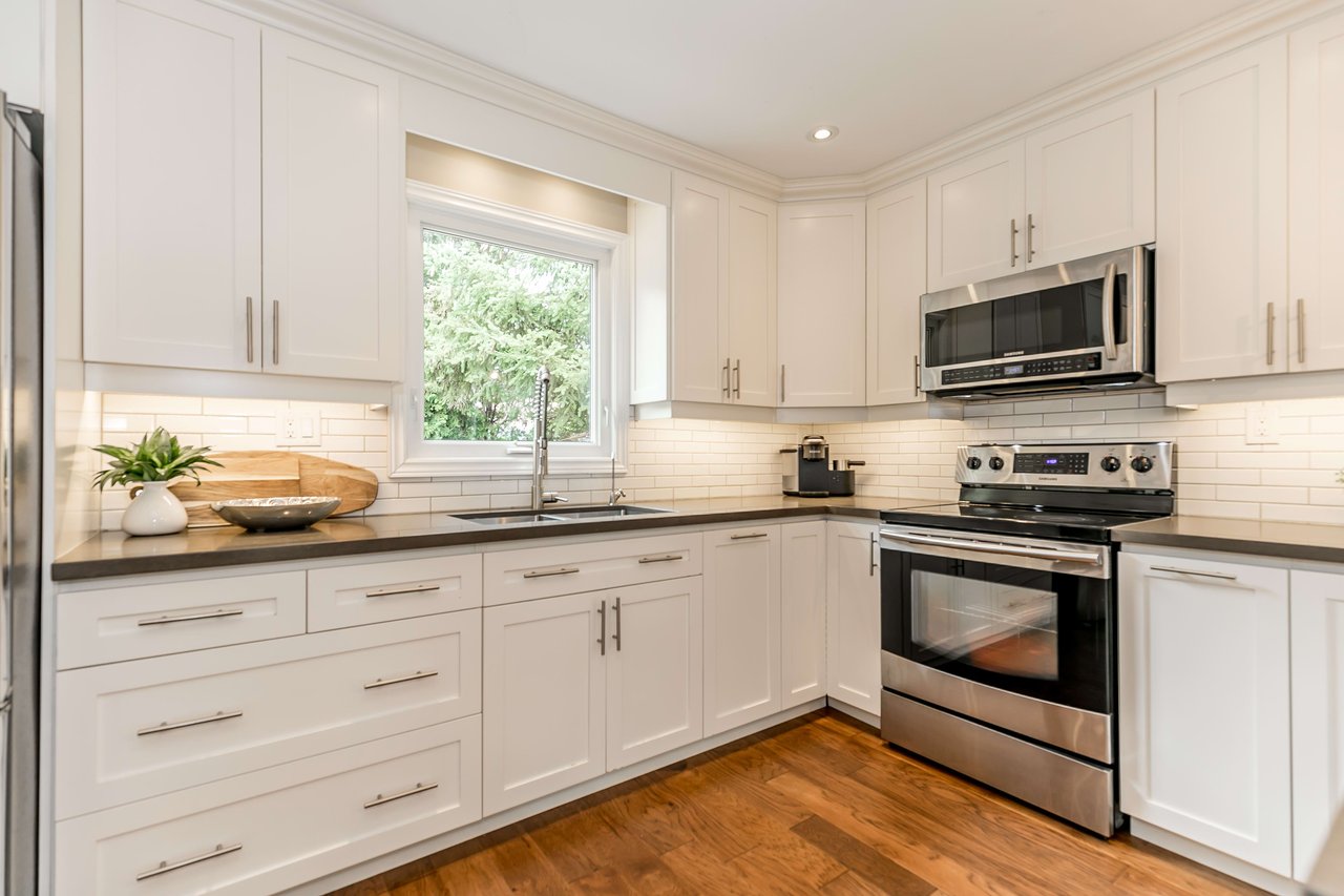 New Listing: 481 Dover Cres
