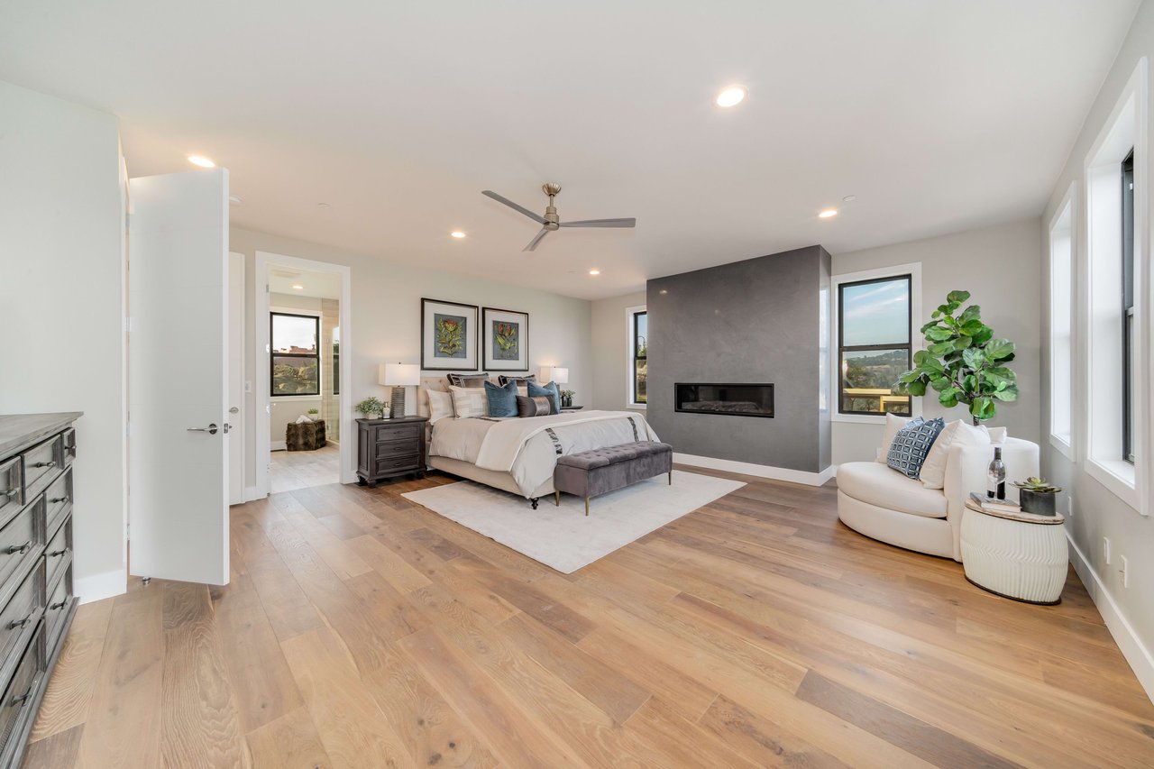 3927 Rincon Ridge Drive