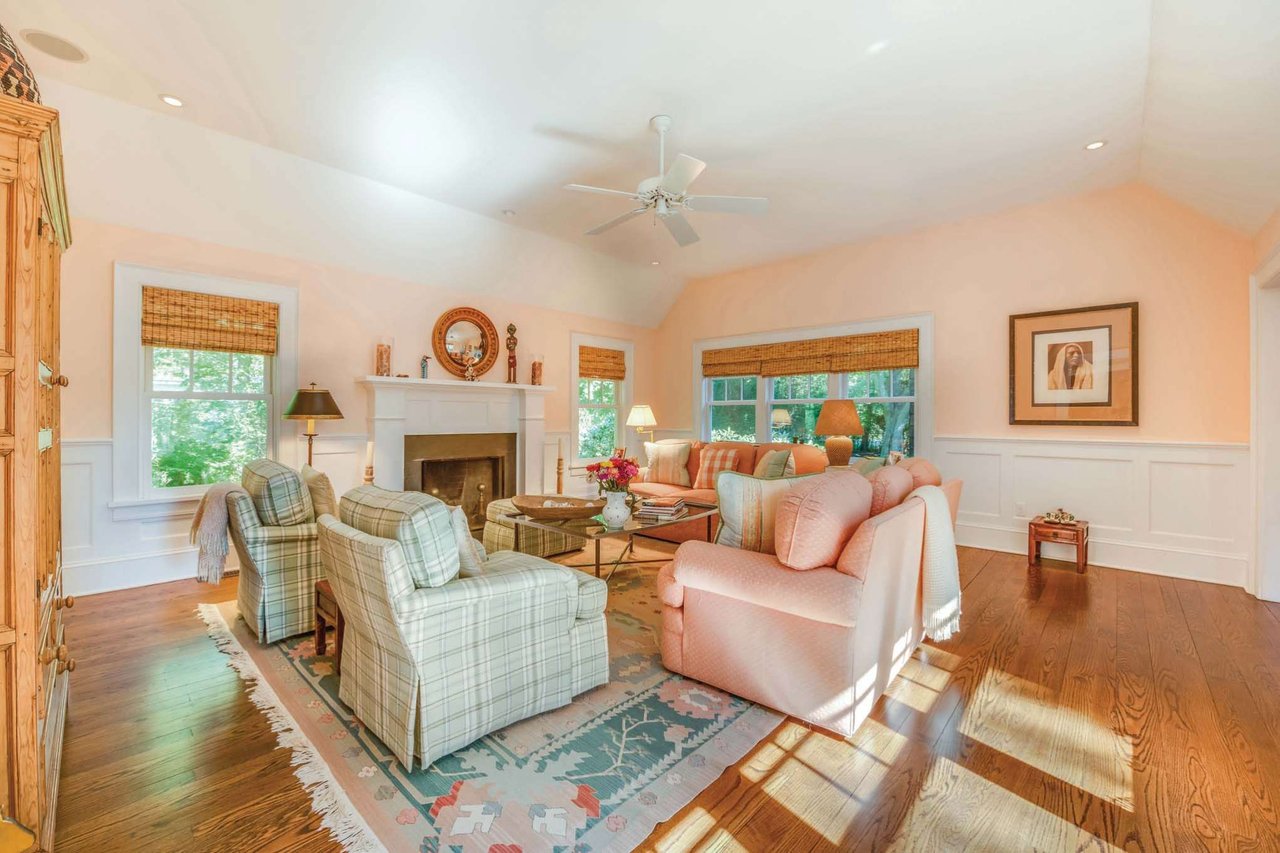 175 Church Ln