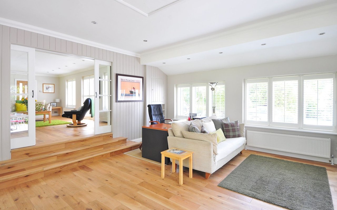 HOW TO MAXIMIZE A SMALL LIVING SPACE?