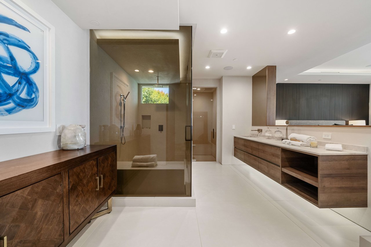 The Apex HH | 7115 Macapa Drive