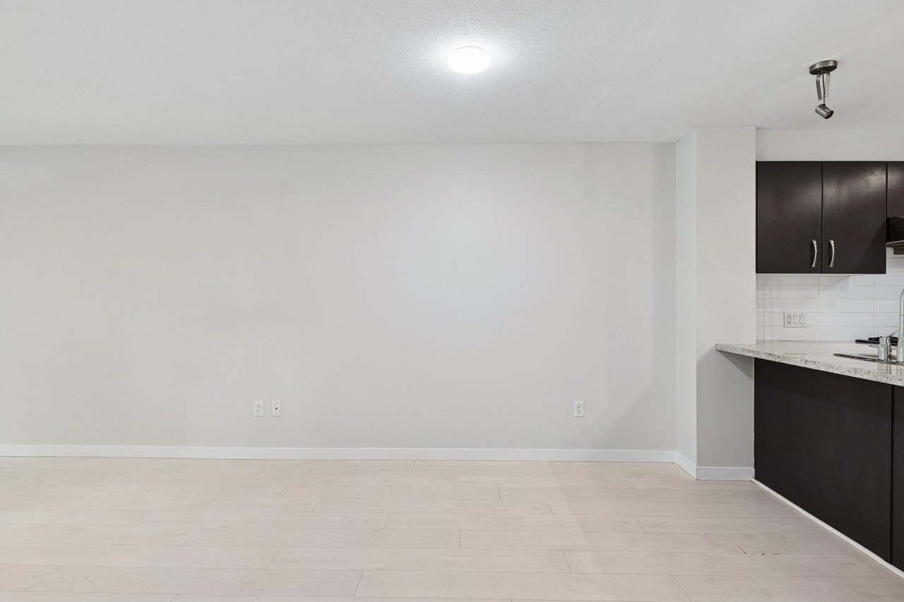 101-9288 Odlin Rd