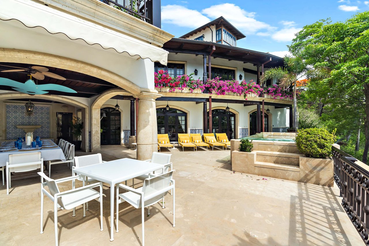 27 Cartagena | Unique Luxury Beachfront Home