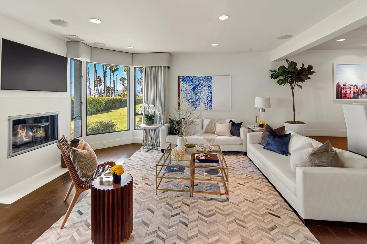 18 Sea Colony Drive