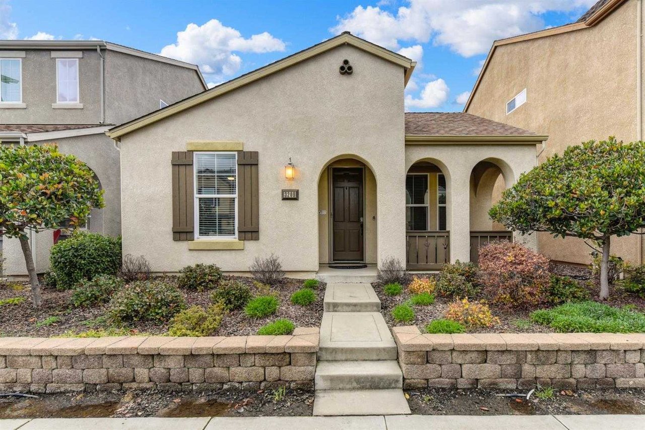 3209 Village Center Drive