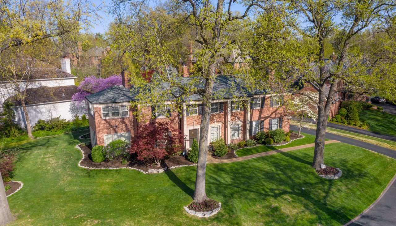 Drone photo of home in Richmond Heights.