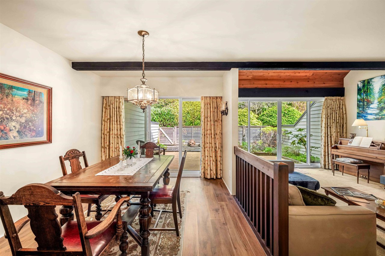 7-4957 Marine Dr