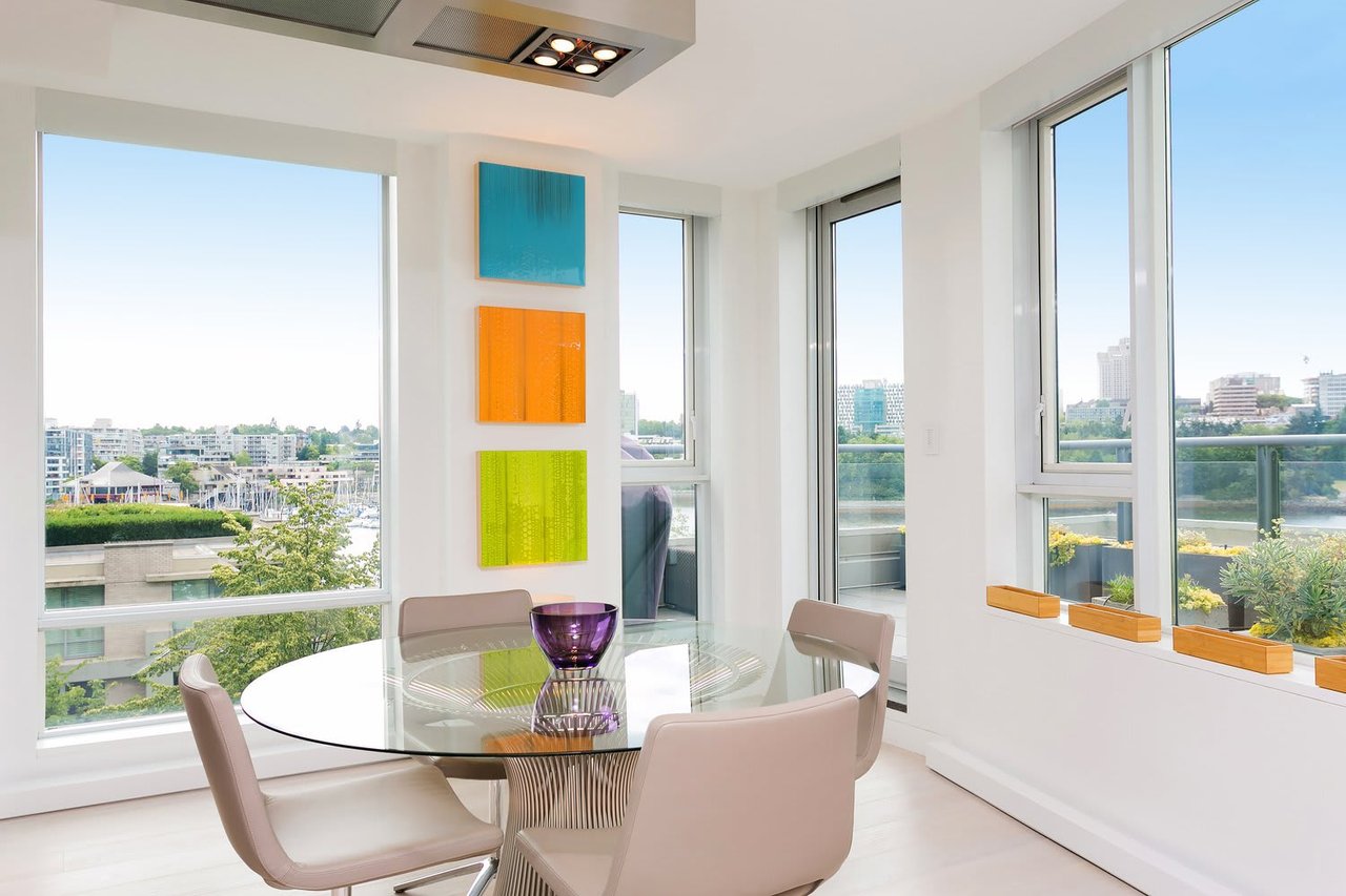 1383 Marinaside Crescent, #605