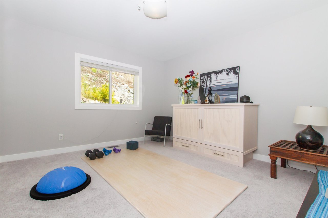 41150 Rockridge Pl