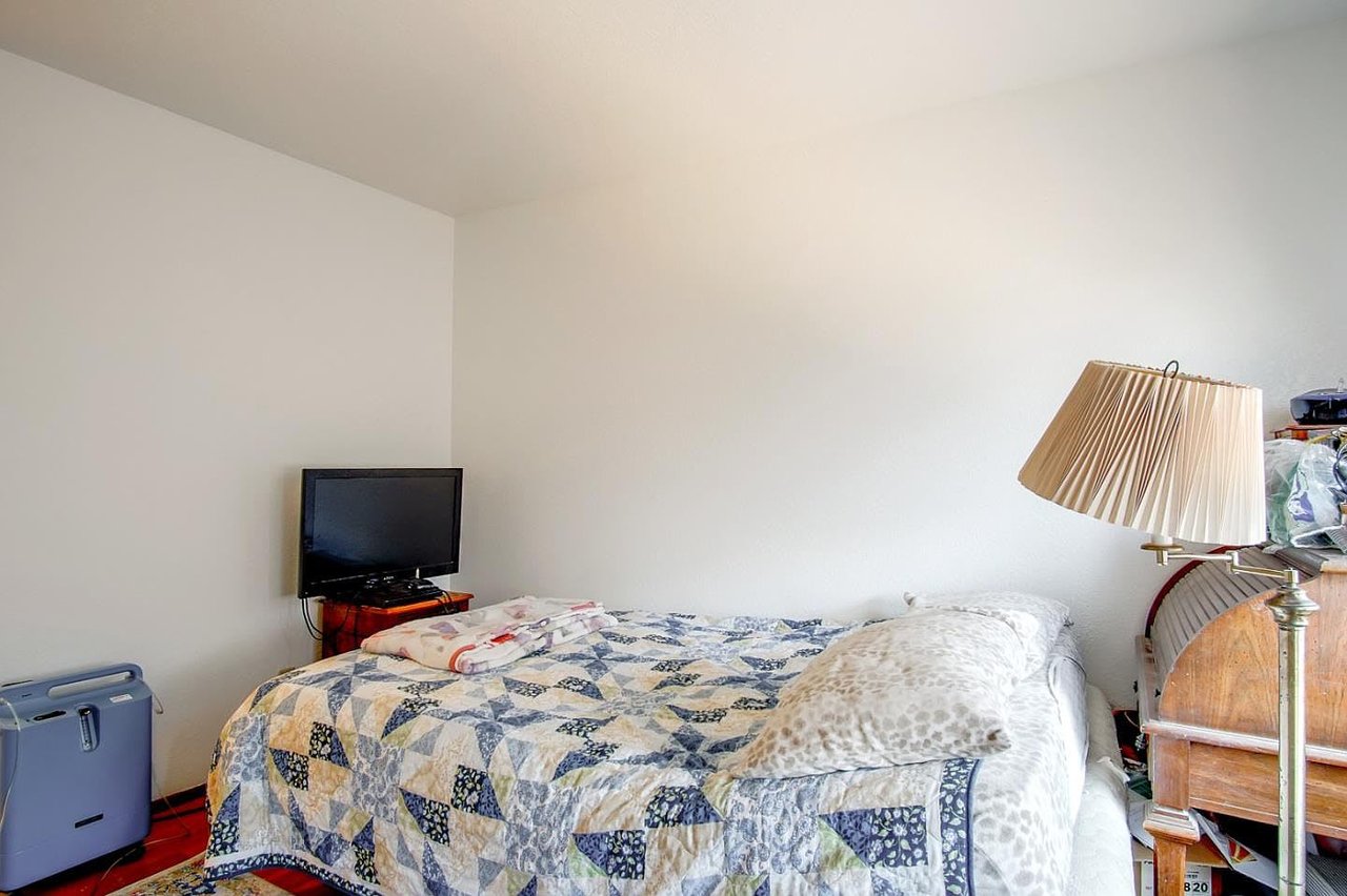 702 Colombard Cir