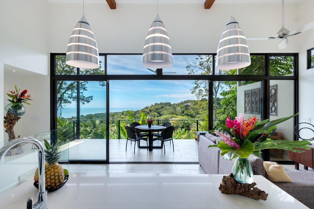 Villa Santo Vida, 4 Bed, Ocean View