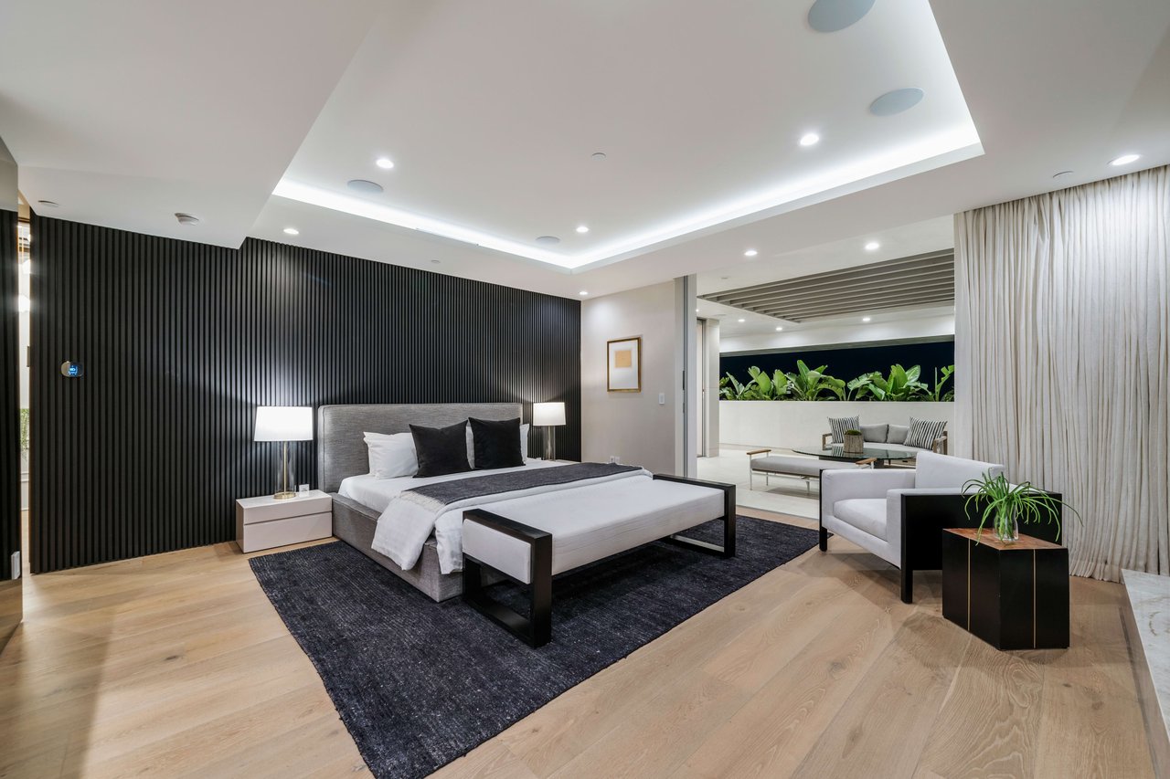 The Apex HH | 7115 Macapa Drive