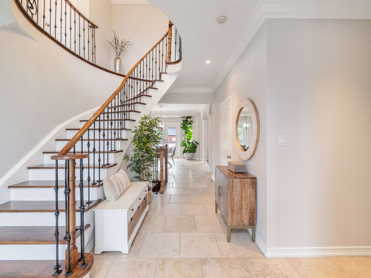 18 Forest Fountain Dr