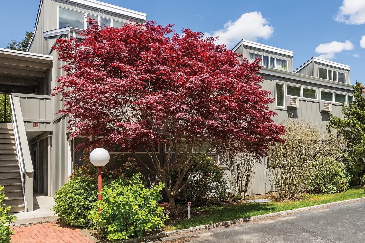 514 Pantigo Rd, #22