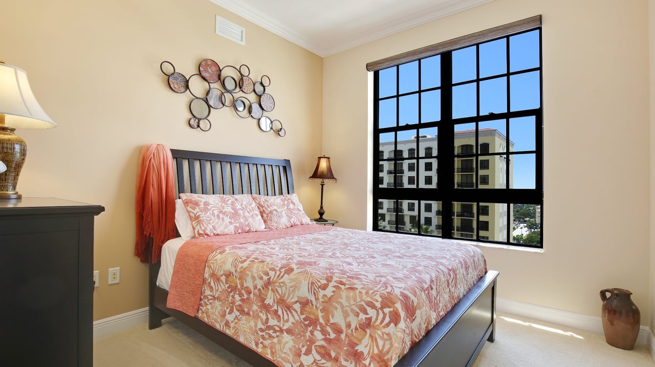 701 S Olive Ave, #1101