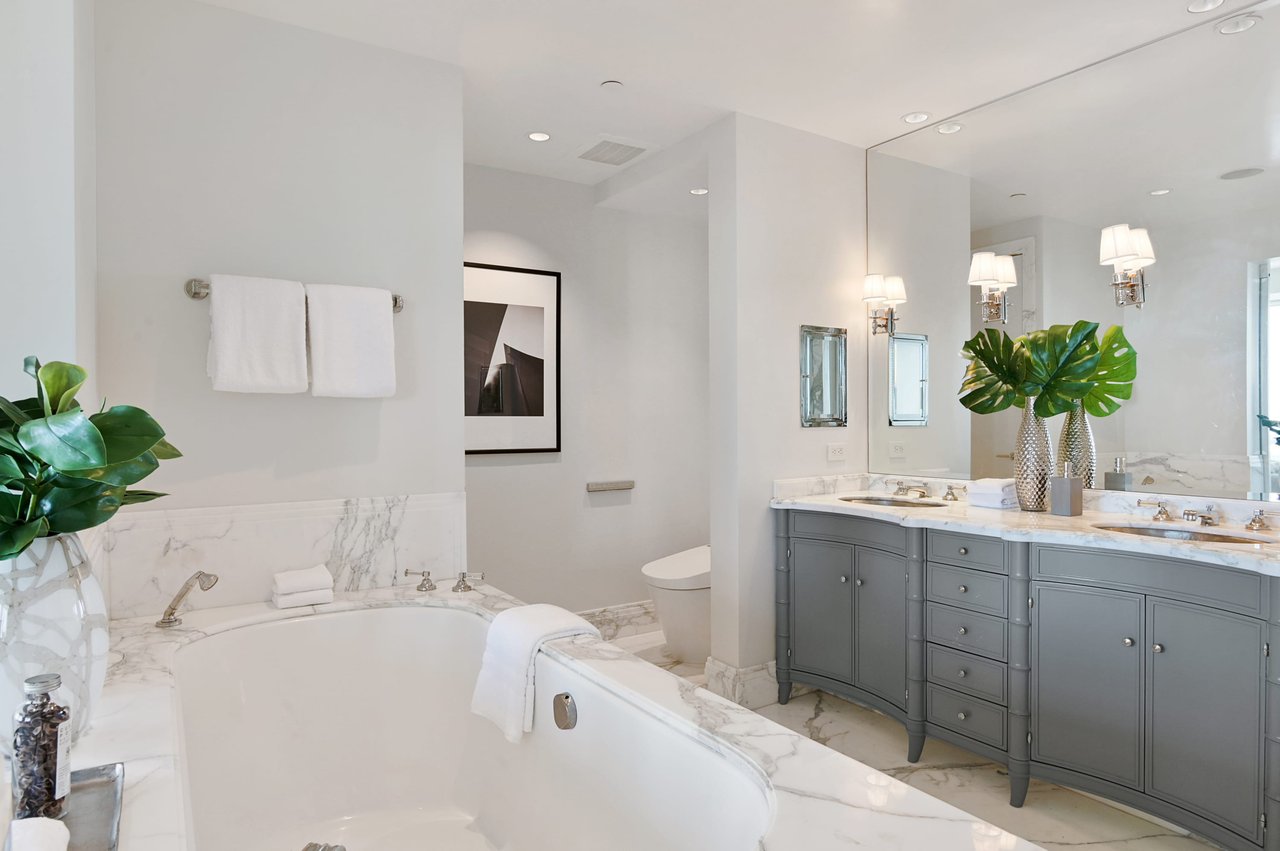 Art Deco Elegance at the St. Regis