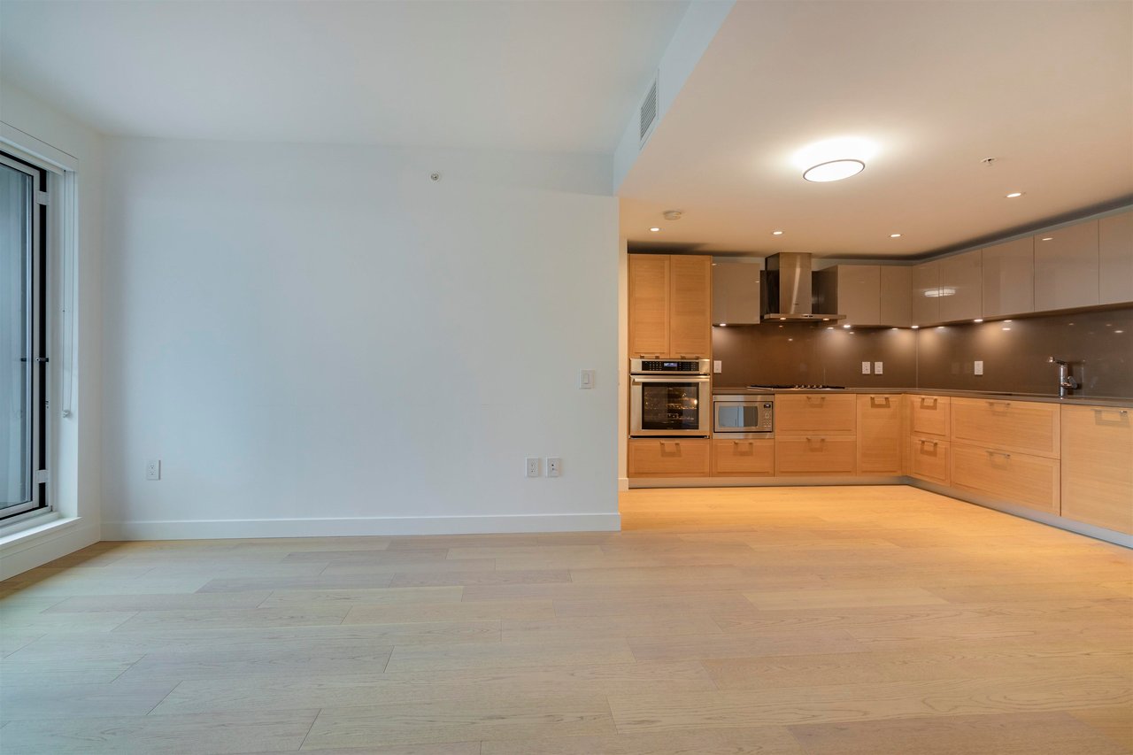 316-7128 Adera St