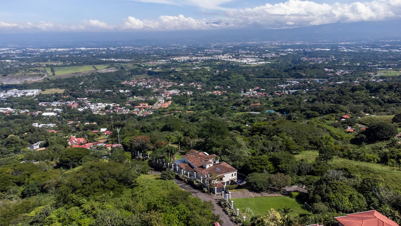 Panoramic View Mountain Estate, Ciudad Colon, San Jose