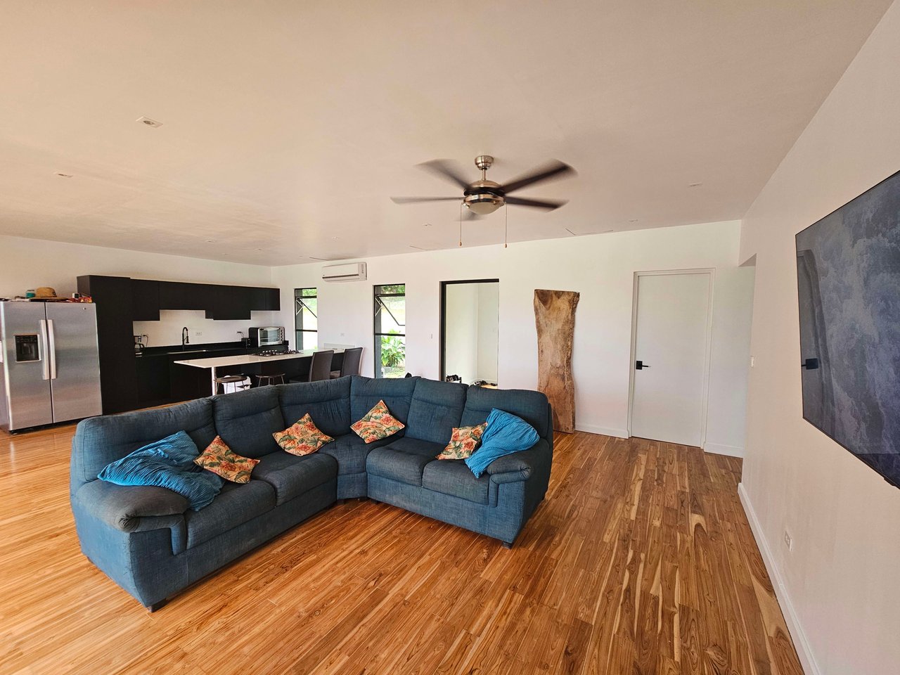 Ocean and Mountain View 3-Bedroom Home in Ojochal, Costa Rica - Casa Paradise