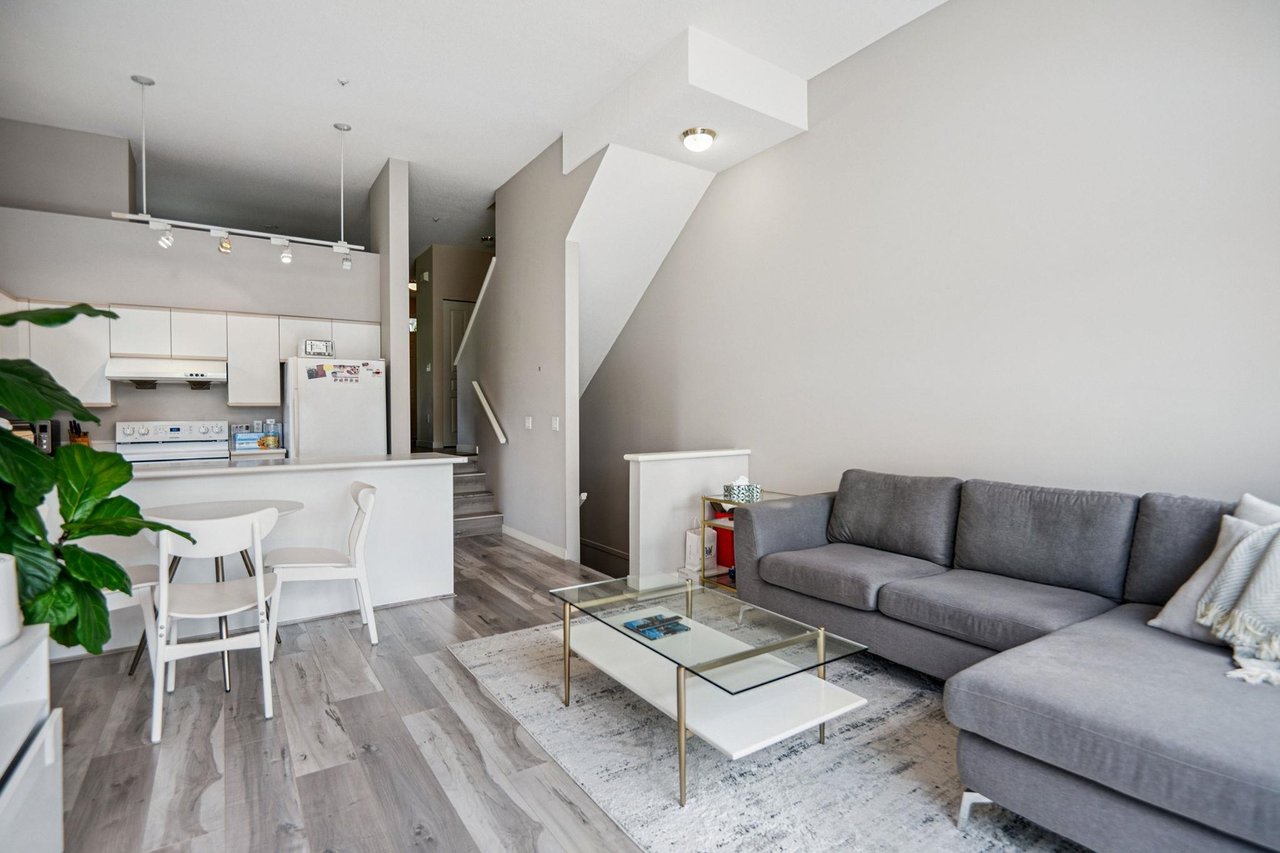 1-3578 Whitney Pl