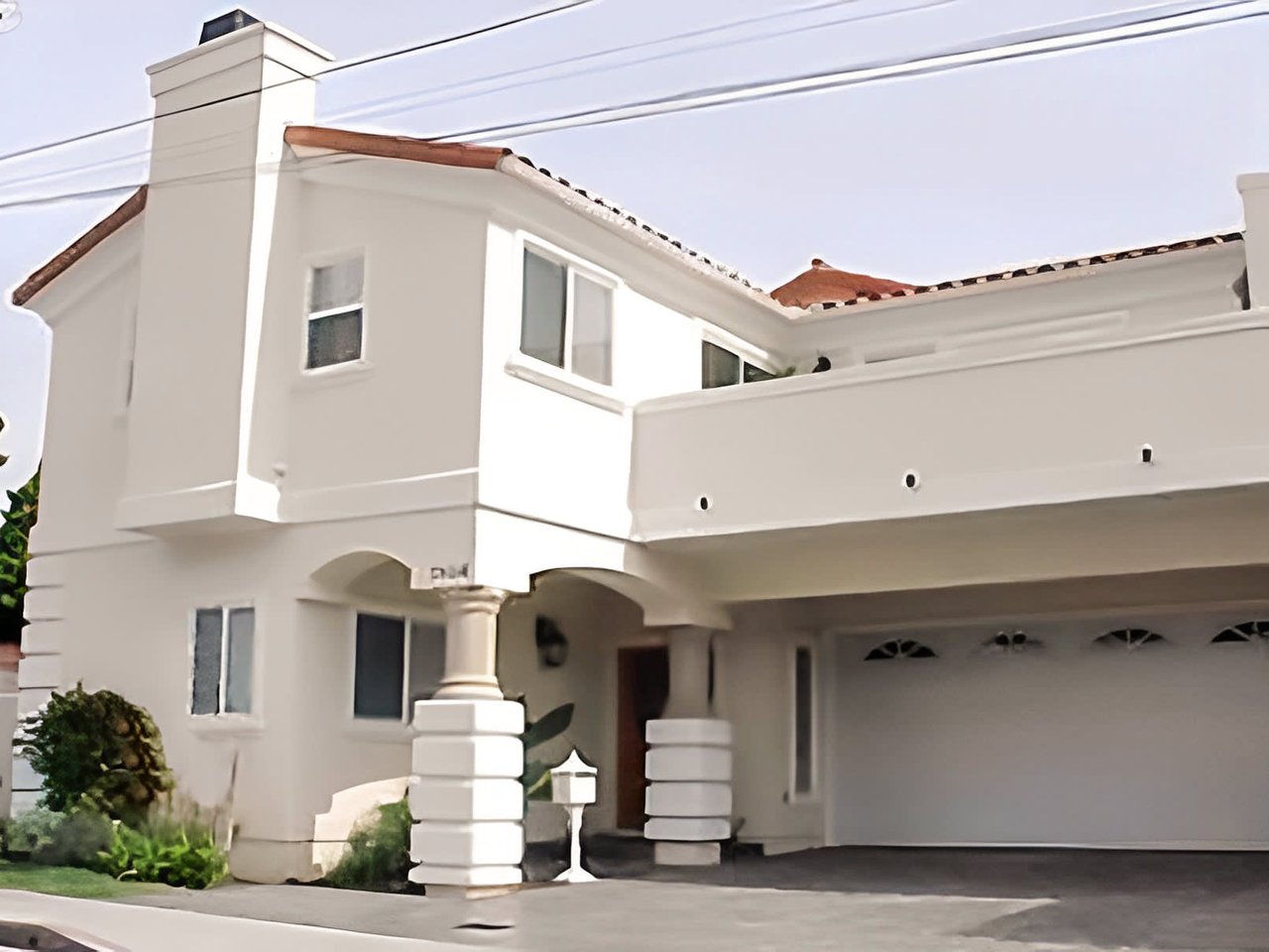 1904 Slauson Ln