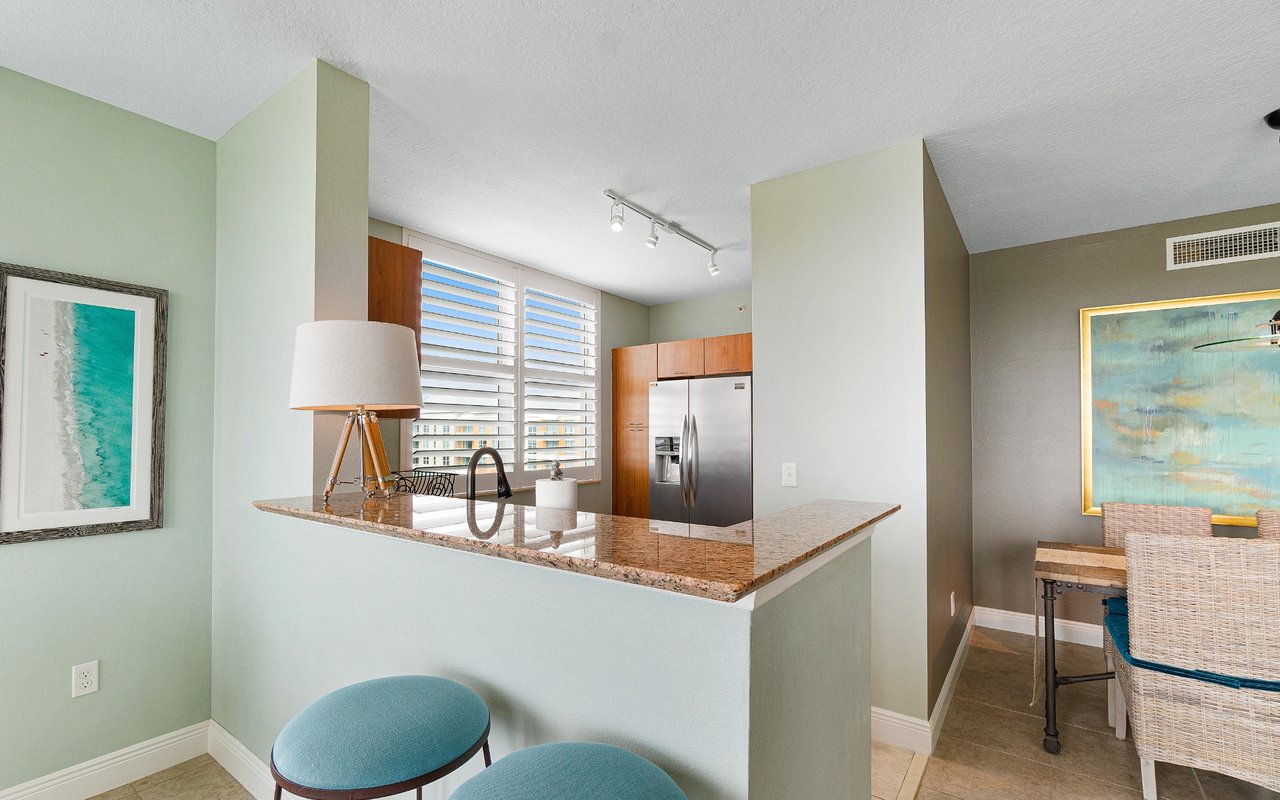 625 Casa Loma Blvd, #702
