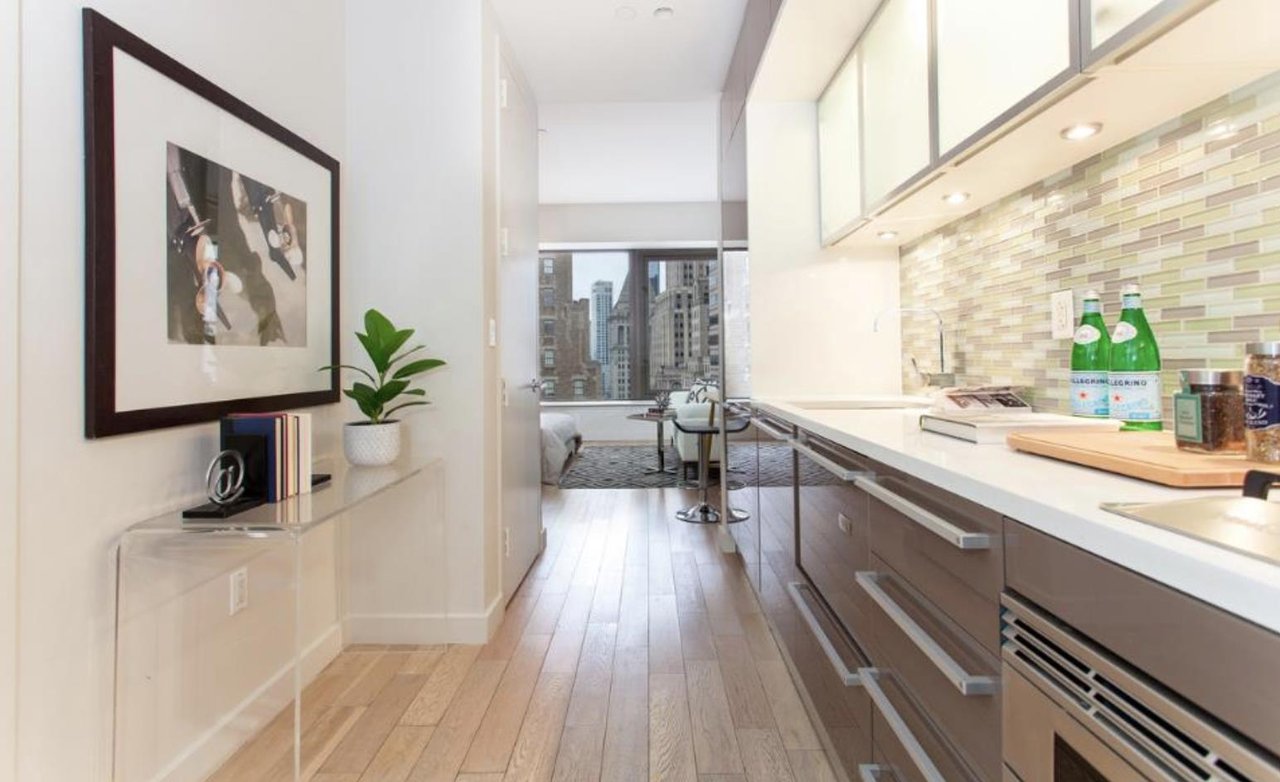 75 Wall Street, Apt 33-H