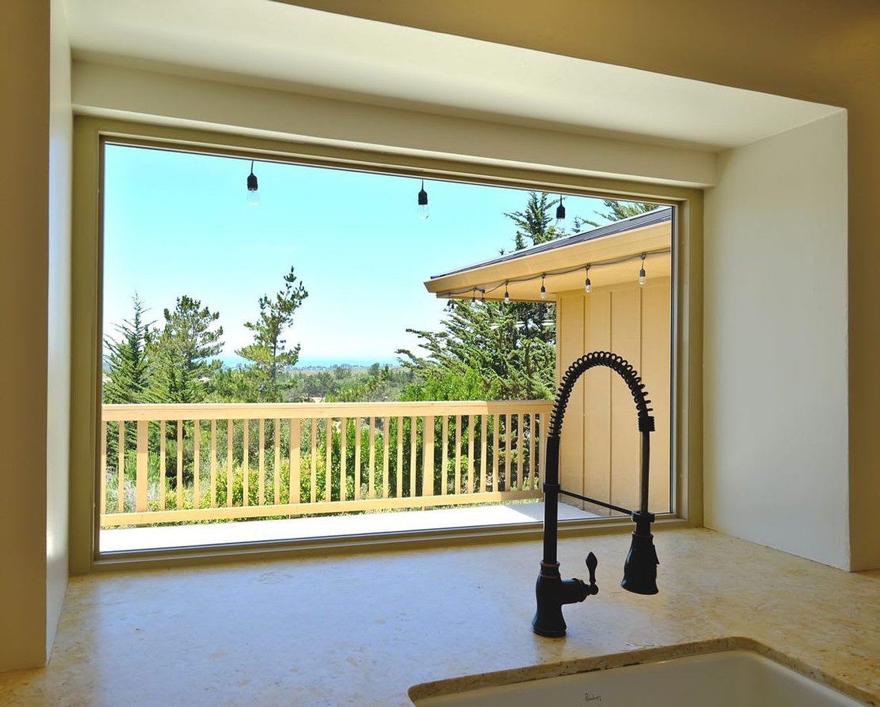 23730 Spectacular Bid Ln