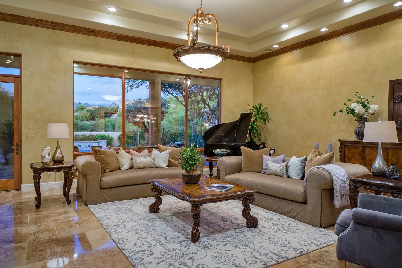 Incomparable Foothills Residence